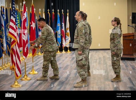 Maj Gen Kimberly Colloton Commanding General Of U S Army Corps Of