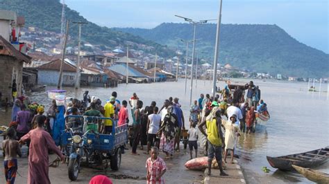 Le Naufrage D Un Bateau Surcharg Fait Morts Au Nigeria