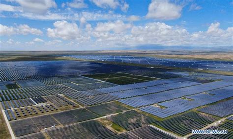 Photovoltaic Power Station In Qinghai Helps Increase Income Of