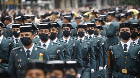 El Desfile Por La Celebraci N De La Semana De La Guardia Civil En