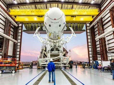 Feu Vert De La Nasa Pour Le Test De La Nouvelle Capsule Spacex