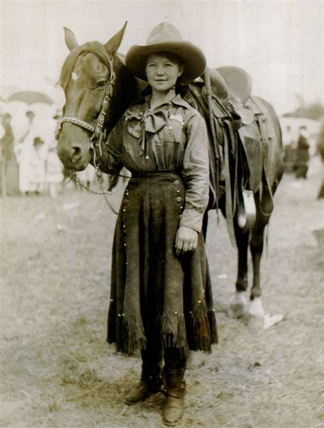 The All American Cowgirl A History In Pictures Old West Rare