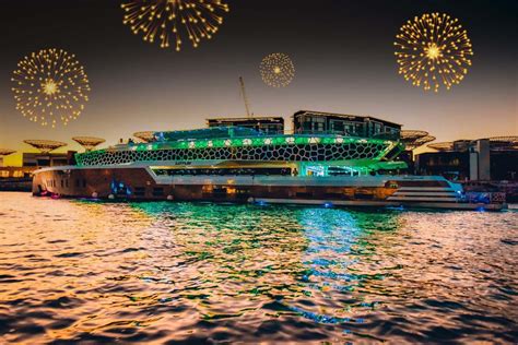 New Year's Eve Dubai 2024 Yacht Party Packages