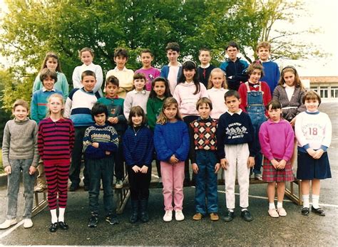 Photo De Classe CM1 87 88 De 1987 Ecole Du Sacre Coeur Jaunay Clan