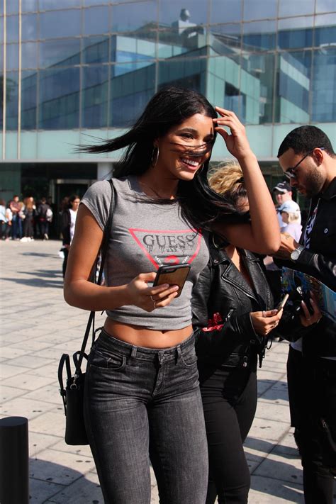 YOVANNA VENTURA Out and About in Barcelona 10/09/2017 – HawtCelebs