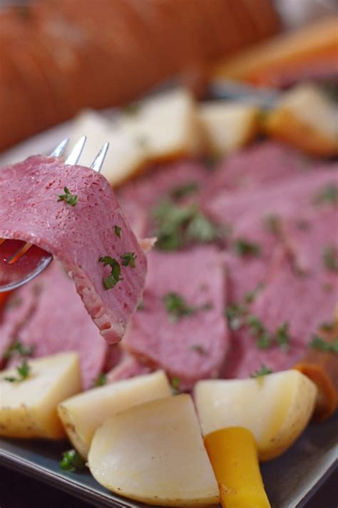 Tender Corned Beef Slow Cooker - Amira's Pantry