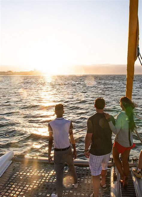 Luxury Sunset Cruises in Cape Town | Unforgettable Experiences