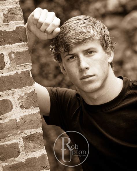 Pin By Rob Upton Photography On Ideas For Guy Senior Portrait Senior Portraits Male Senior