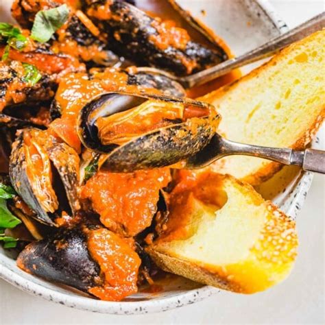 Mussels Marinara Quick And Easy Seafood Recipe Sip And Feast