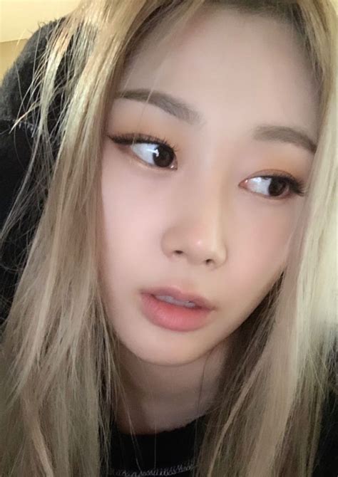 Aespa Giselle Blonde Selca Lq Icon Black Mamba Asian Beauty Girl