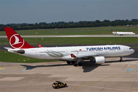 Turkish Airlines Tk Thy Tc Jis Airbus A 330 223 22082015 Dus