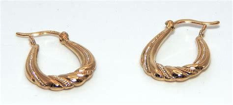 14k Gold Hollow Art Deco Twisted Hoop Earrings Gem