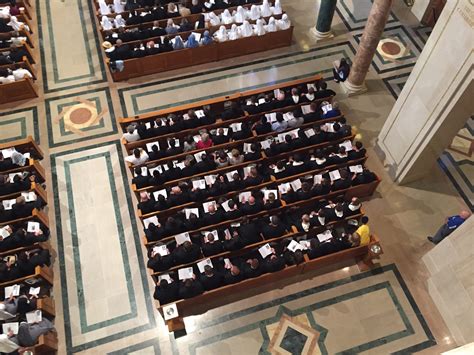 Photos From the Papal Mass in DC - Washingtonian