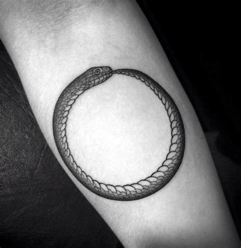 70 Tatuaggi Con Il Simbolo Dell Uroboro Ouroboros