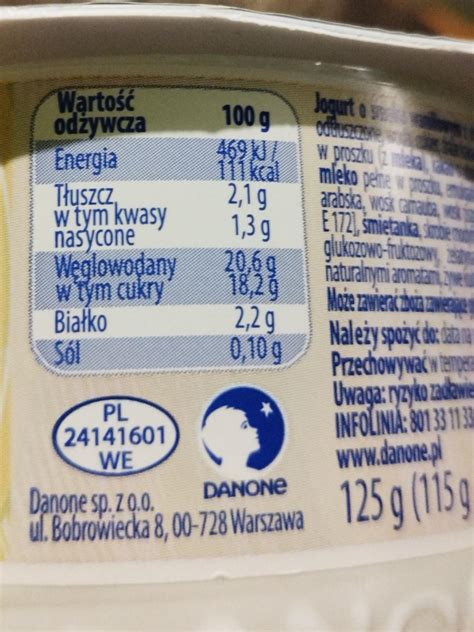 Zakręcony Mix Jogurt o smaku waniliowym Danone kalorie kJ i wartości