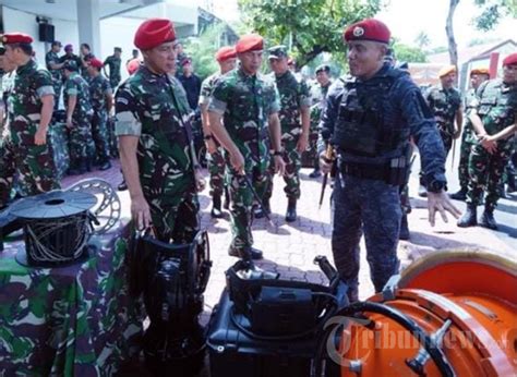 Panglima TNI Agus Subiyanto Cek Kesiapan Pasukan Elite Kopassus Foto 2