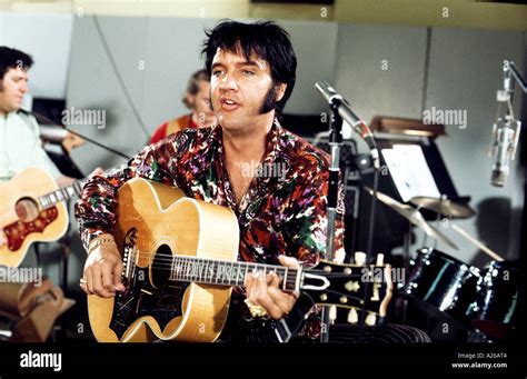 ELVIS PRESLEY- Filmed rehearsal for his Las Vegas show in July 1970 ...