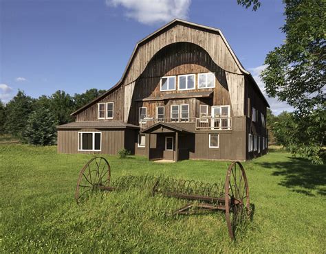 Willard Wi Converted Barn Homes Barn Living Dutch Colonial Old Barns