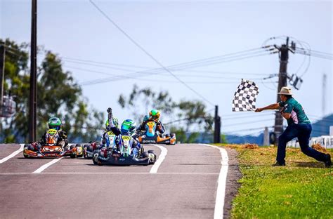 Campe O Brasileiro Na Cadete Pedro Perondi Sobe Para Categoria J Nior