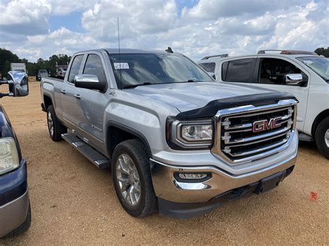 2018 GMC SIERRA SLT Z71 Pickup Truck - J.M. Wood Auction Company, Inc.