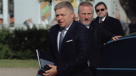 Robert Fico został postrzelony Premier Słowacji w poważnym stanie