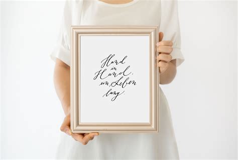 Poster Hochzeit Und Geschenk Zur Hochzeit Hand In Hand Ein Leben Lang