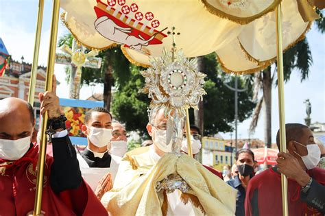 Corpus Christi confira programações de paróquias da Arquidiocese de