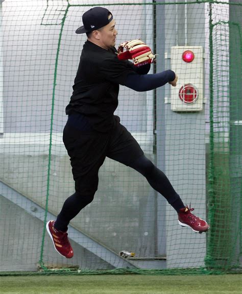 楽天マー君「去年の今ごろよりは数段上」9年ぶり2・1キャンプインへ順調 プロ野球写真ニュース 日刊スポーツ