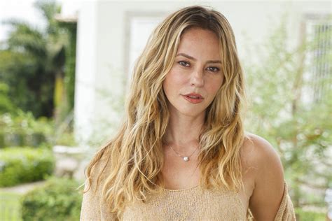 Vale Tudo: autora não permite improviso de atores em cenas - 13/04/2025