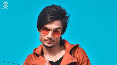 Actor Abraz Khan Background Wallpaper Baltana