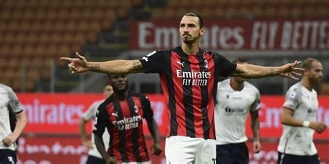 Ibra Segna Al Crotone Il Suo Gol Numero Con Squadre Di Club