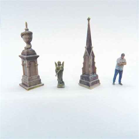 Scenery and Detail Items - Cemetery Memorials & Statues Pack 1 - West ...