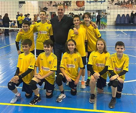 Echipa de minivolei băieţi o victorie şi două eşecuri în Turneul 3 de