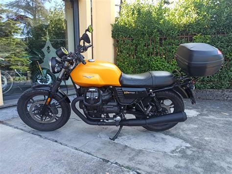 Vendo Moto Guzzi V7 III Stone 2017 20 Usata A Mandello Del Lario