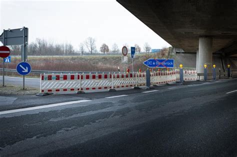 Stau Auf Der A Bei Bruchm Hlen Was Pendler Beachten M Ssen Noz