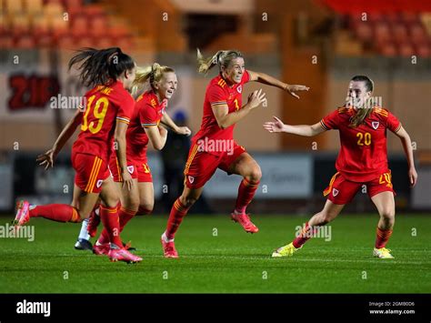 Wales women football team photo hi-res stock photography and images - Alamy