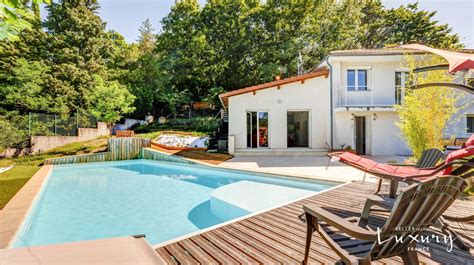 Vente Villa Sainte Foy lès Lyon 975 000 194m²