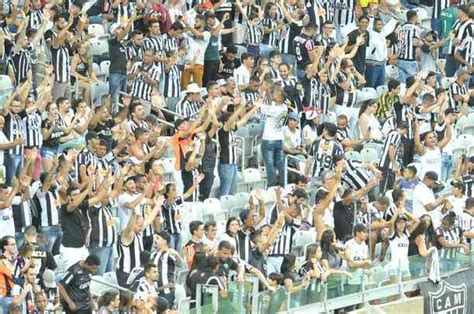 Problema nas catracas do Mineirão atrasa entrada de torcedores no jogo