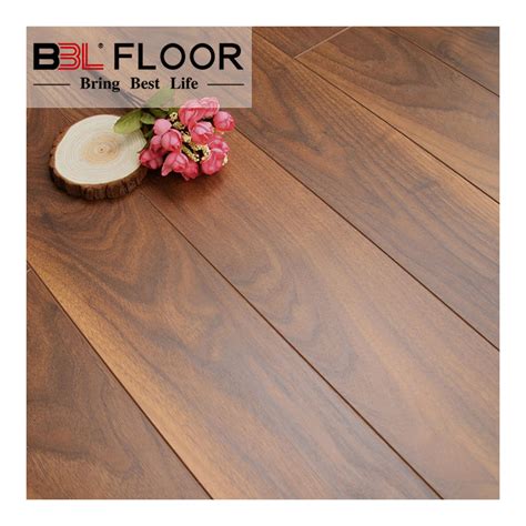 Bevelloc Walnut Effect Gloss Laminate Flooring Flooring Guide By Cinvex