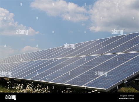 Photovoltaik Anlage Erneuerbare Energien Stockfotografie Alamy