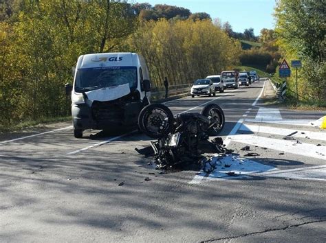 Domani I Funerali Del Motociclista Morto Gazzetta Di Reggio