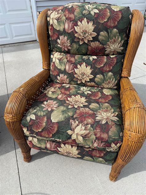 Trade Winds Floral rattan set - Outdoor Furniture Sets - Eau Claire