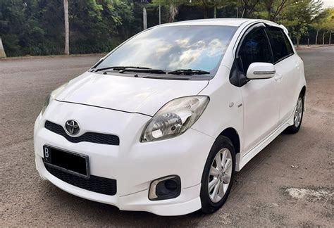 Toyota Yaris E Automatic Dp Minim Mobilbekas