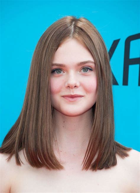 Elle Fanning Now Has Brunette Hair Medium Hair Cuts Medium Hair Styles Long Hair Styles