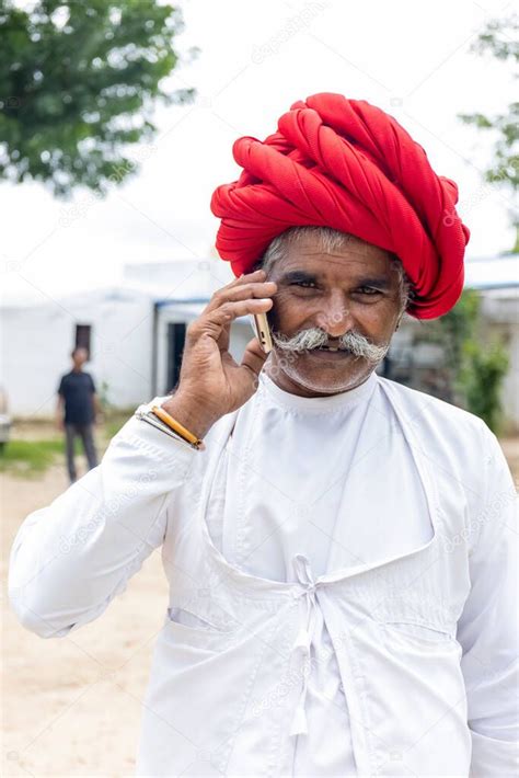 Jawai Rajast N India Septiembre De Retrato De Un Anciano Del