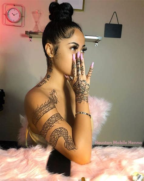 Malyah Choice On Instagram Neck Henna Upper Arm Henna And Hand