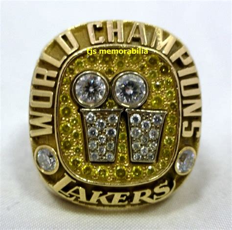 2001 LOS ANGELES LAKERS NBA WORLD CHAMPIONSHIP RING - Buy and Sell Championship Rings