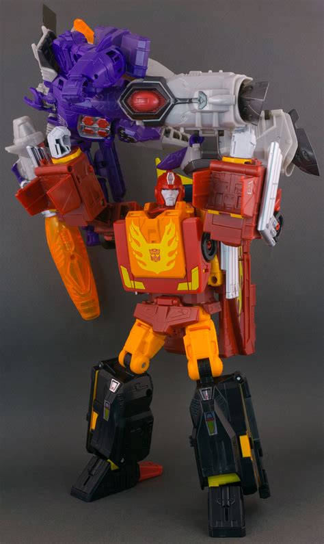 TFW's Power of the Primes Rodimus Prime Photoshoot | TFW2005 - The 2005 ...