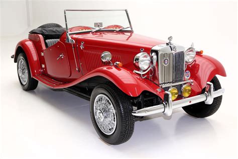 1952 MG TD convertible replicar Red black interior & top nice