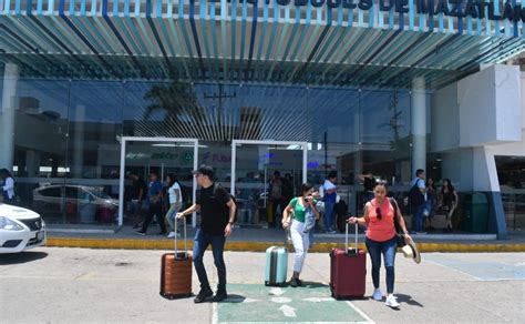 Sube Afluencia De Pasaje En La Central Camionera De Mazatl N